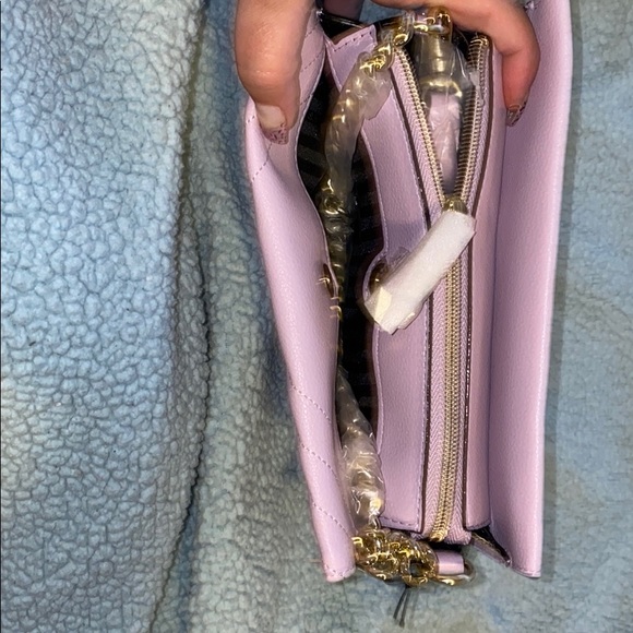 Gorgeous Victoria Secret Lavender purse NWT - Picture 2 of 4